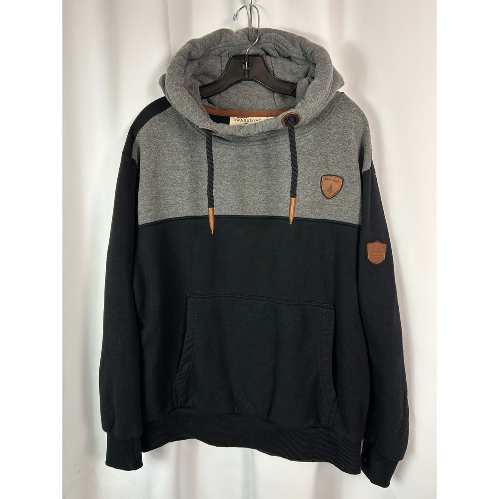 Wanakome Hestia Gray Black Colorblock Hoodie Leather Patch Outdoor Cozy Medium